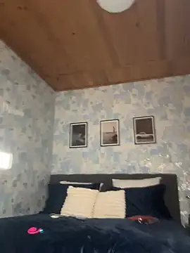 XXX chat uživo modela Mc_Aurora