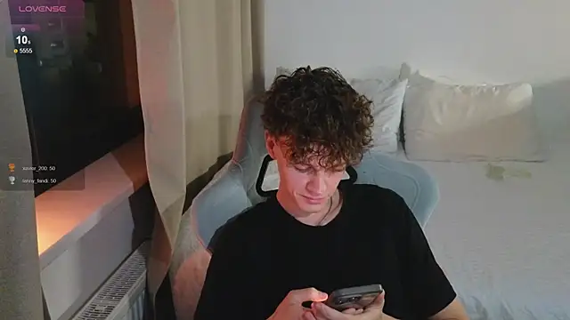 cute_thomas Chat XXX live