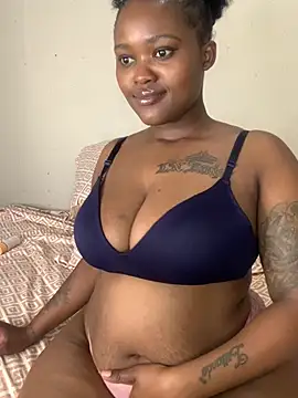 ThickPearlx23 Chat XXX in diretta
