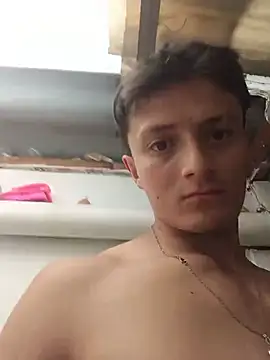 Davitfitnosuke Chat XXX in diretta