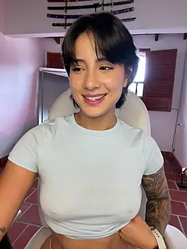 Ale_Lewis Adlı Modelin Canlı XXX Sohbeti