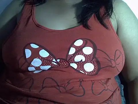 Artinah22 Chat XXX in diretta