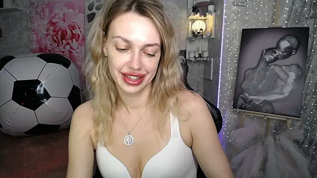NickyAdamidi's Live XXX Chat