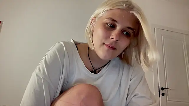 Ella_Bloom Live XXX-Chat