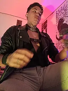 Chat XXX en directo de AlecBanne_