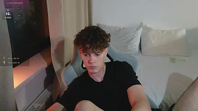 Czat XXX na żywo – cute_thomas