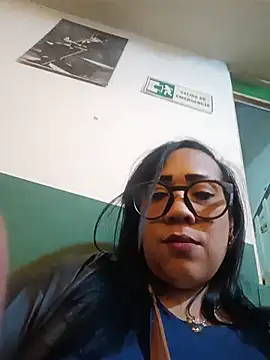OliviaWilliamm Chat XXX in diretta