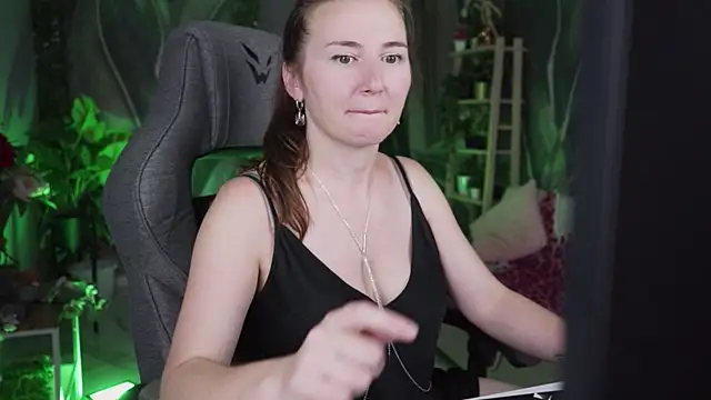 Chat +18 de Golden_Dragon ao vivo