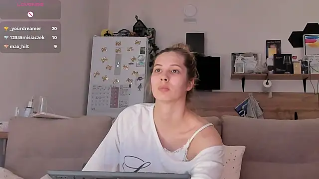 Hot__K Adlı Modelin Canlı XXX Sohbeti