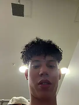 Chat XXX ao vivo de yoursexyjose