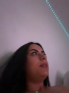 Elyza_Ibarra's Live XXX Chat