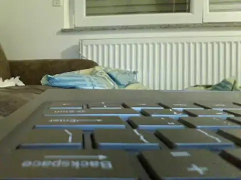 FROL83n Live XXX chat