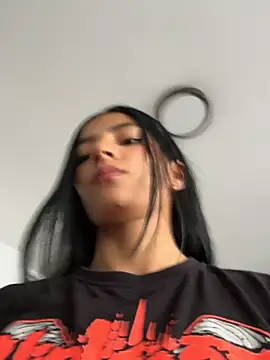 Ema_Rose_ Chat XXX in diretta