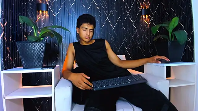 MaxWyatt_'s Live XXX Chat