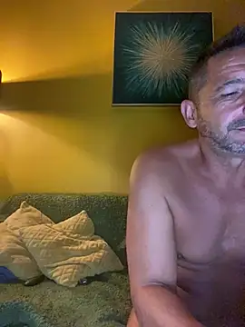 daddy3945 – Naživo XXX chat