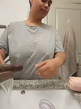 cinnaminnie Chat XXX in diretta