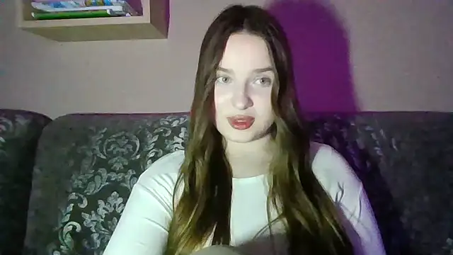 BratzDollVibes Chat XXX in diretta