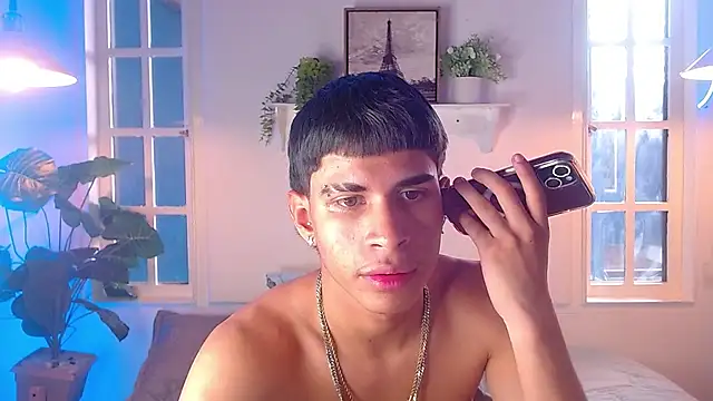 แชท XXX สดของ marco_monstercock