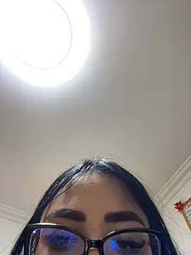 SeleneMore live XXX chat