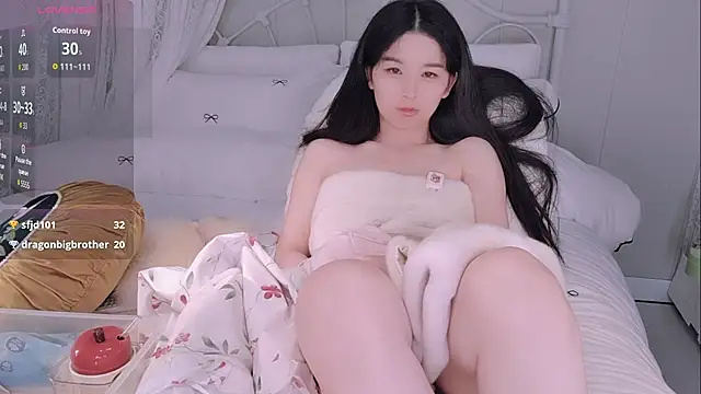 Chat XXX en directo de BingLin-