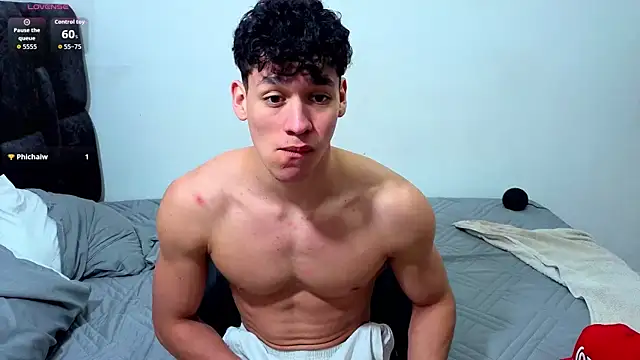 Luke_Muscle 即時 XXX 聊天