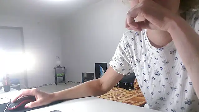 Živý XXX chat Alice_newhome