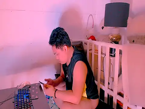 Hardking_69 即時 XXX 聊天
