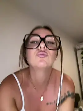 Chat XXX ao vivo de Milva_ass