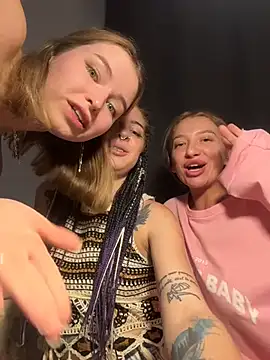 Chatroom XXX en direct de RollingGirls