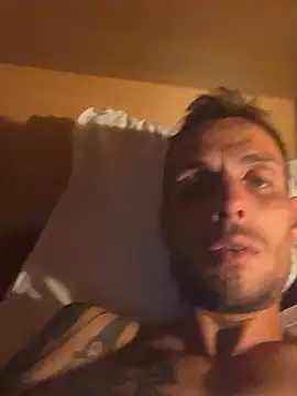 Chat +18 de yari1991 ao vivo