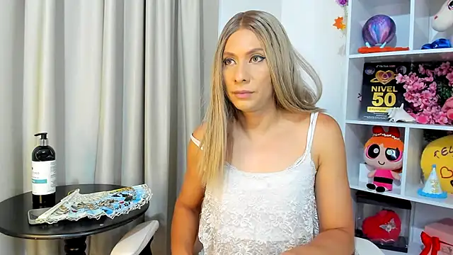Онлайн чат XXX davinaclaire