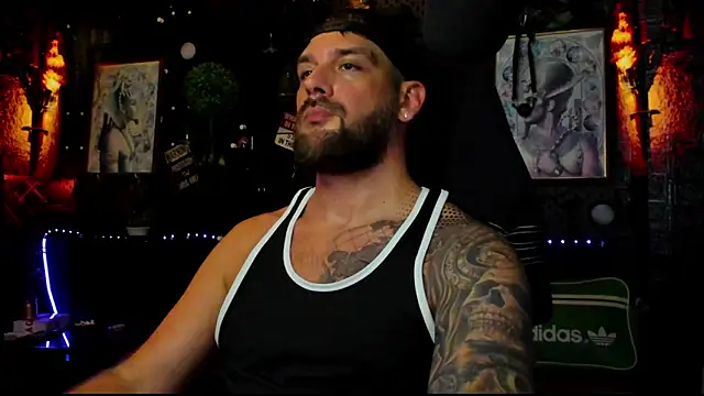 LexHardy Chat XXX in diretta