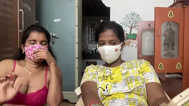 Tamil_Sajitha লাইভ XXX চ্যাট