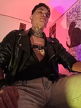 XXX chat uživo modela AlecBanne_