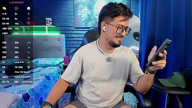DaviidEvans_ Live XXX-Chat