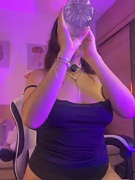 Honneym0on's Live XXX Chat