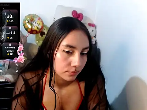 _PrettyLau10 Adlı Modelin Canlı XXX Sohbeti