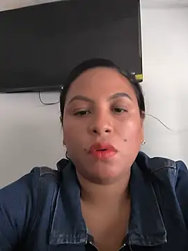 Francesca_ferrari XXX чат на живо