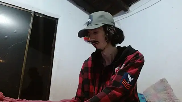 sk8-sir's Live XXX Chat