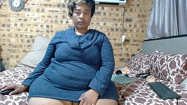 AFRICANBOOTYLICIOUS Adlı Modelin Canlı XXX Sohbeti