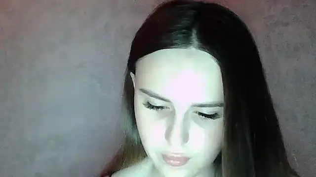 Chatroom XXX en direct de SweetLoraa