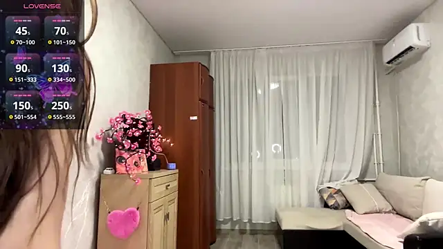 XXX chat uživo modela StephaniCute