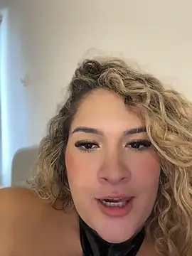 Chat XXX en directo de Sara_smiiith211