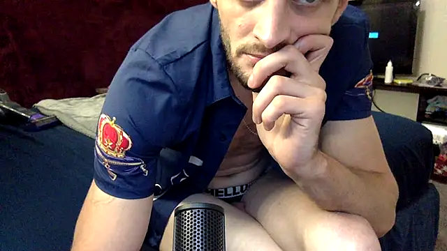 Mrkarizma XXX чат на живо