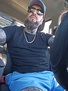 Chat XXX en directo de Beardedtattood