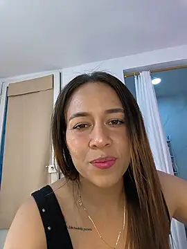 Nanybaker95のライブXXXチャット