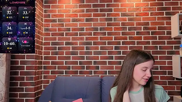 Chat +18 de MyrtaMcclaney ao vivo