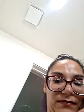 Chat +18 de MamaB88 ao vivo