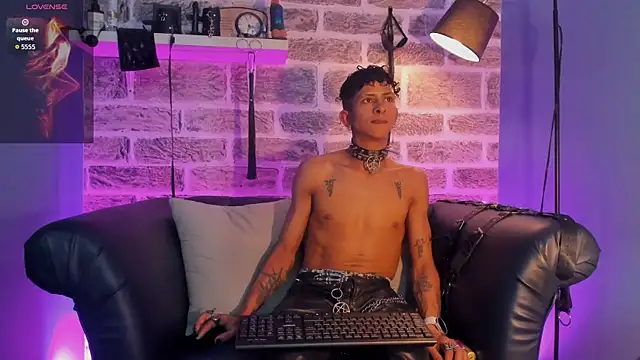 Maximoking26 Chat XXX in diretta