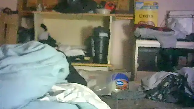 Chat XXX en directo de CR3M3_FIR3